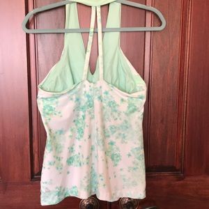 lululemon athletica Tops - Lululemon Athletica workout tank size 10 lululemon athletica Tops - Lululemon Athletica workout tank size 10